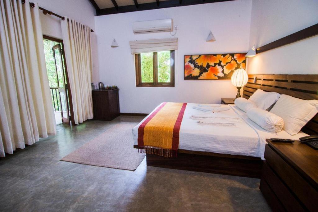 Roman Lake Ayurveda Boutique Resort Ahungalla Exterior foto
