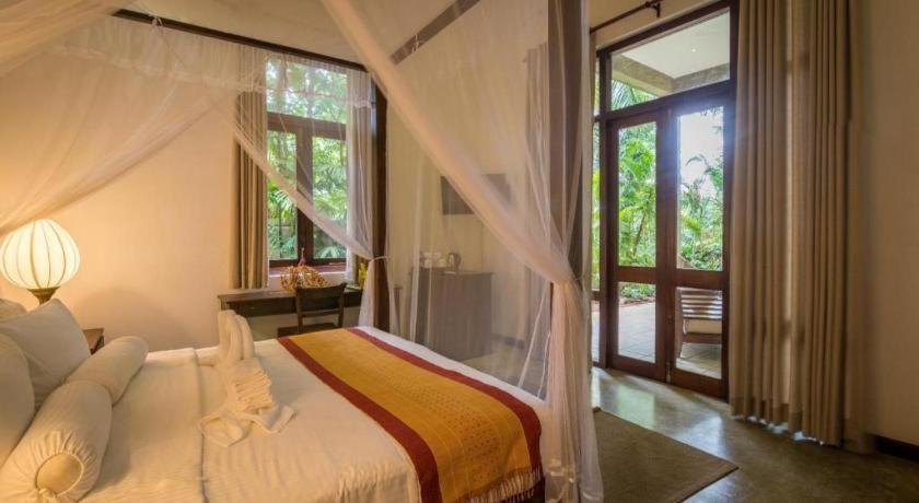 Roman Lake Ayurveda Boutique Resort Ahungalla Exterior foto